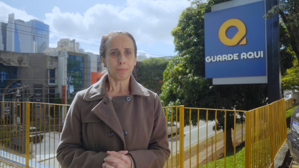 Imagem do vídeo de depoimento de Tatiana Camargo - Pessoa Física sobre o Guarde Aqui